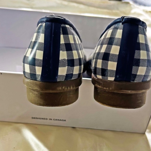 RAIN SHOES, RUBBER, LADIES SZ 8, WATERPROOF, NAVY GINGHAM, BY COUGAR, NEW NEVER - Picture 10 of 11